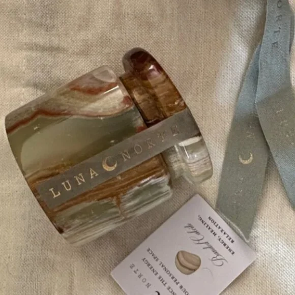 NWT Luna Norte Mother of Pearl Heart Studs with Banded Calcite Box Case & Pouch - Picture 5 of 11